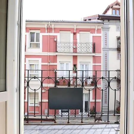 Notel Club - Calido En El Centro Santander