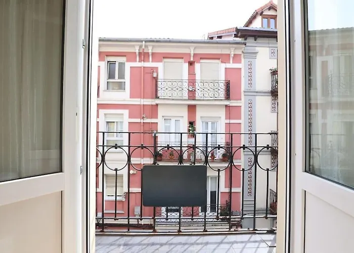 Notel Club - Calido En El Centro Santander